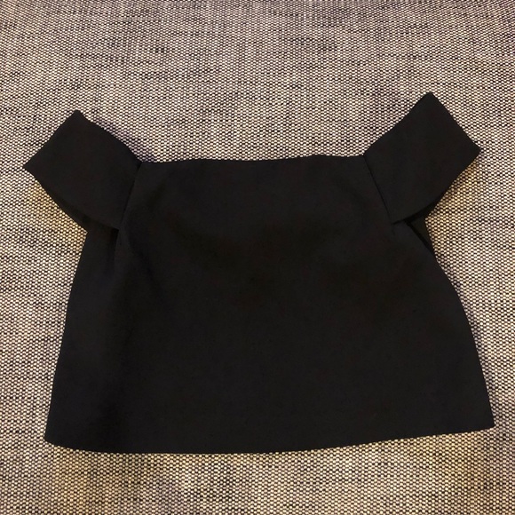 CAMEO structured off the shoulder top 🪐 - Picture 2 of 4